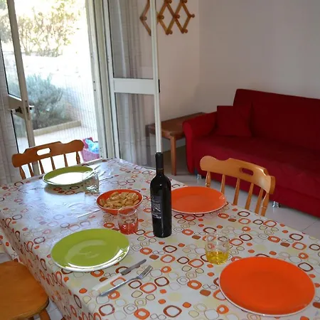 Vicino 5 Pax * San Foca