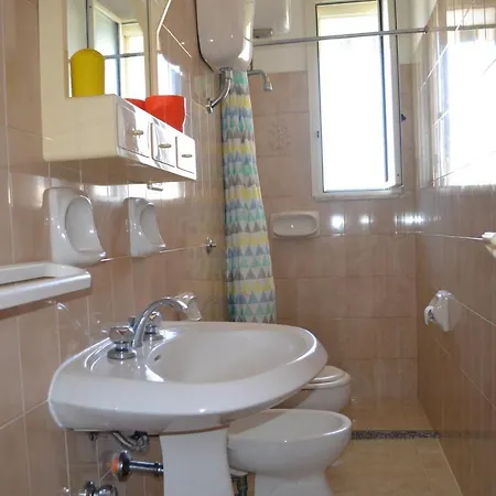 Vicino 5 Pax Apartment *